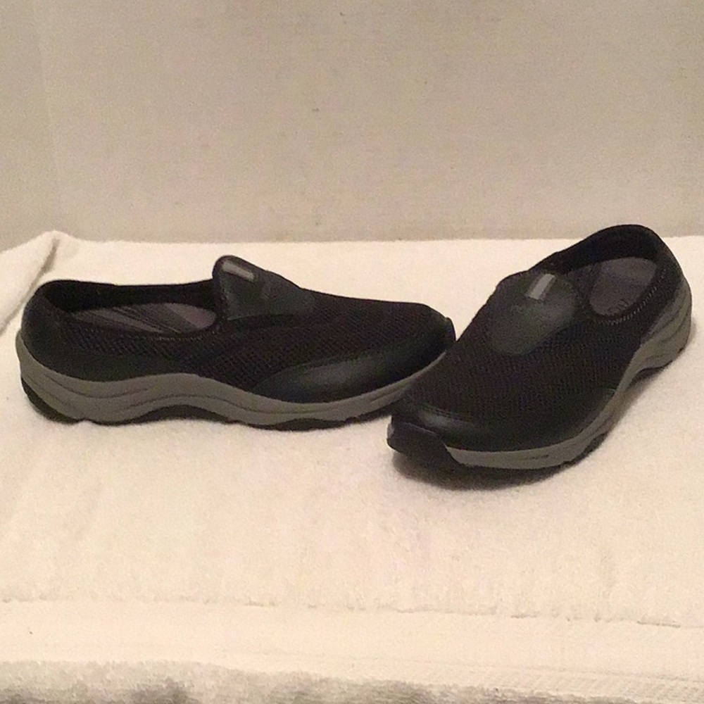 Vionic Black Loafers